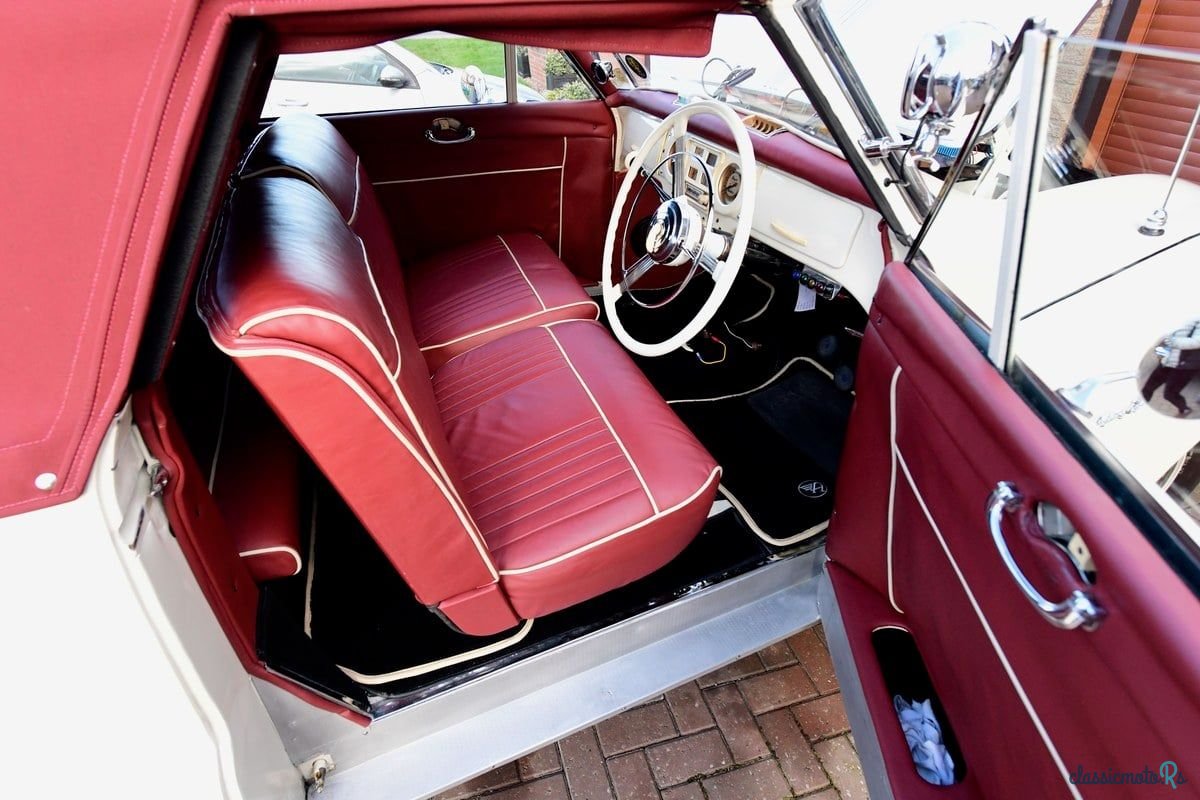 1950' Austin Atlantic photo #4