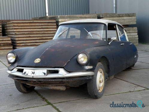 1958' Citroen DS Id 19 1958 Project Car. photo #2