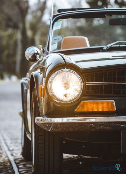 1969' Triumph TR6 Pi photo #5