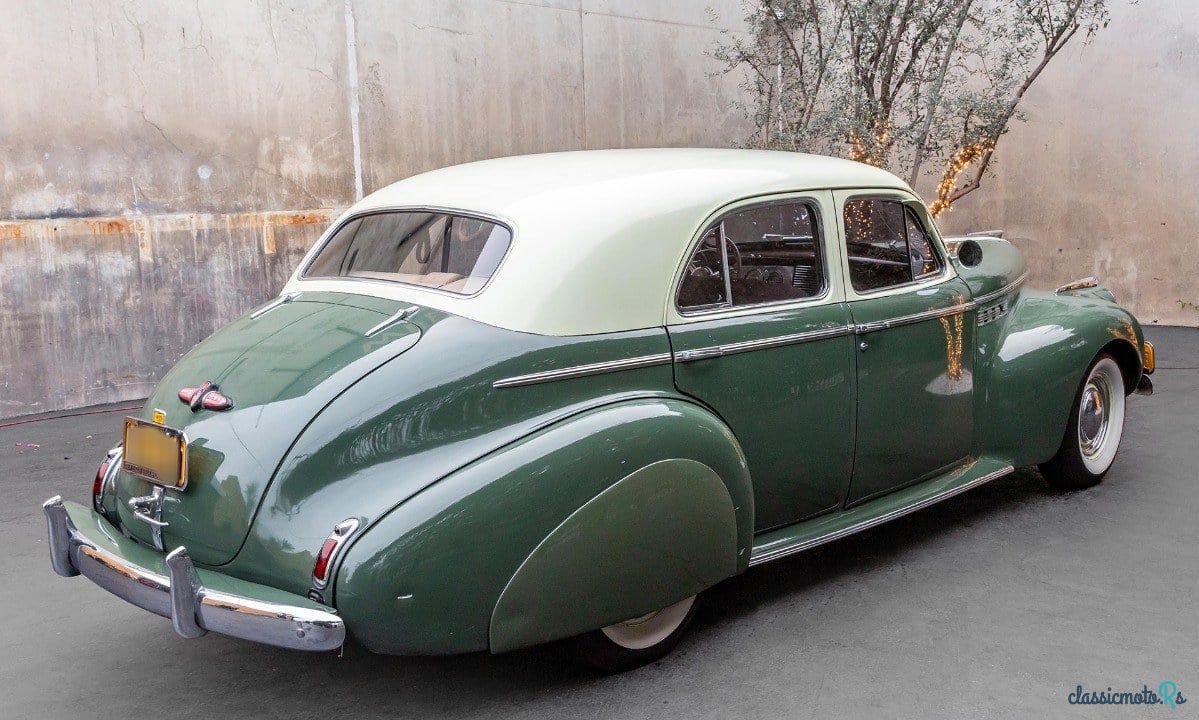 1940' Buick Roadmaster photo #5