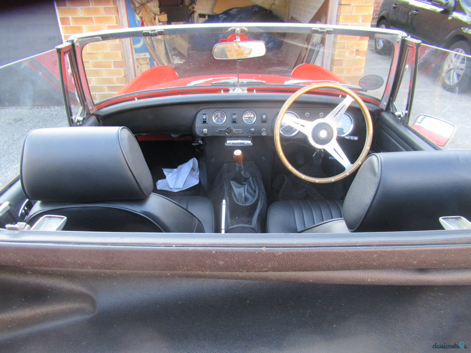 1975' MG Midget photo #5
