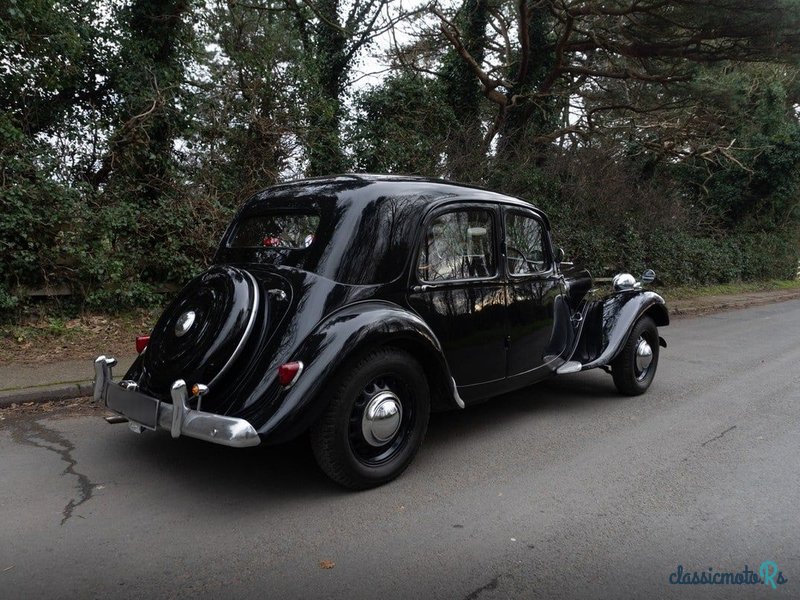 1951' Citroen Traction Avant photo #6