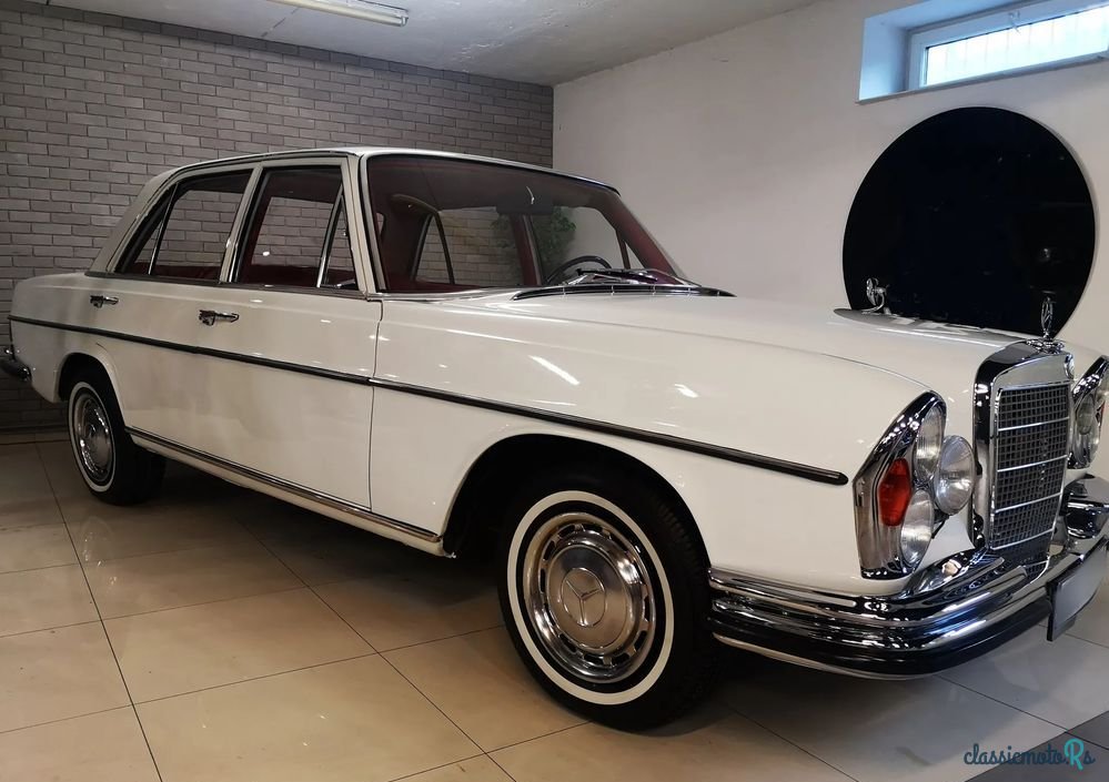 1966' Mercedes-Benz 250S W108 photo #2