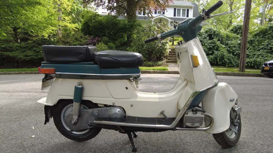 This Rare 1962 Honda Juno M80 Boxer Scooter Is Currently Up For Grabs
