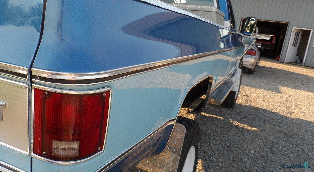 1976' Chevrolet C/K Trucks photo #1