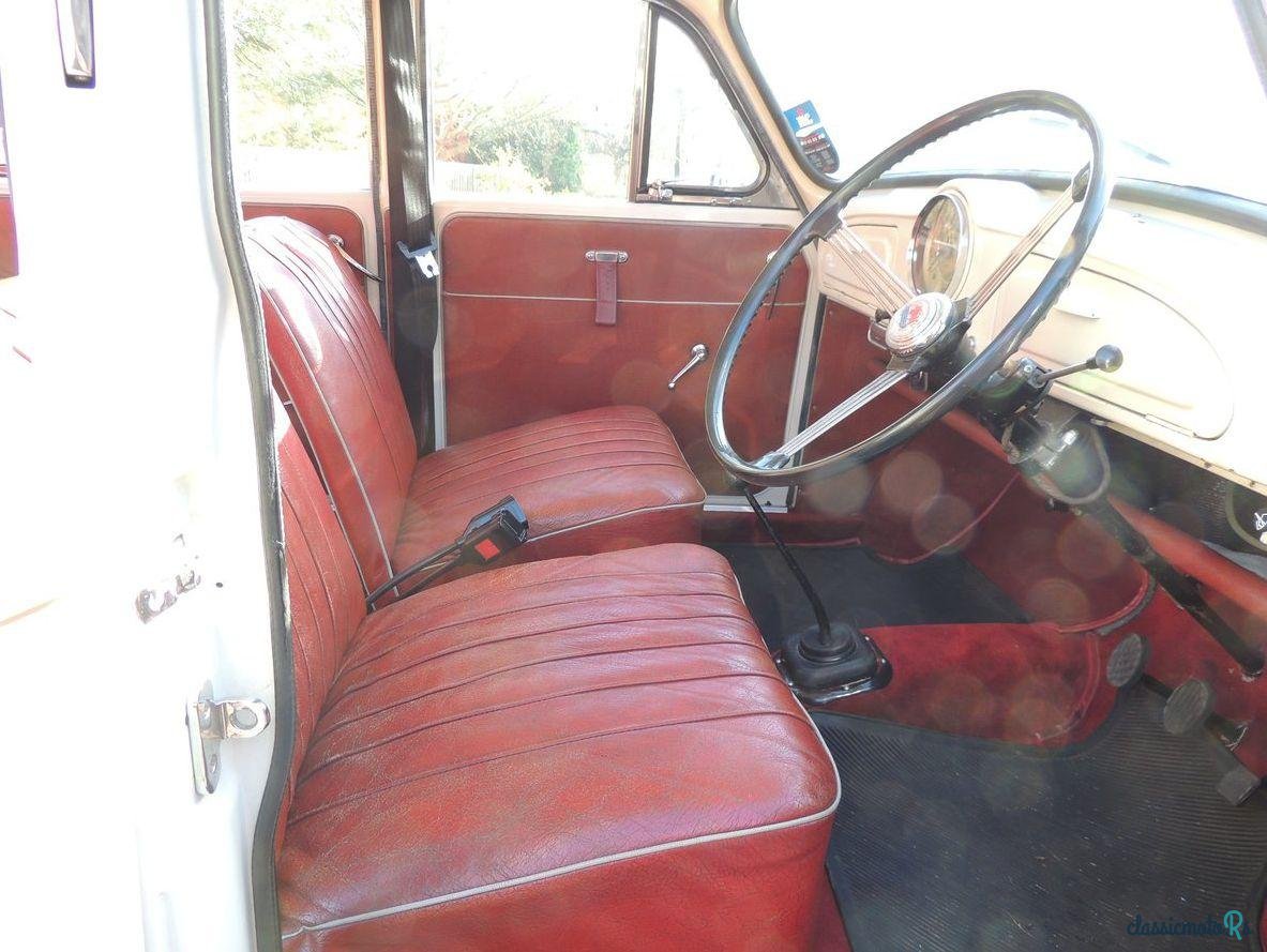 1954' Riley Rme photo #5