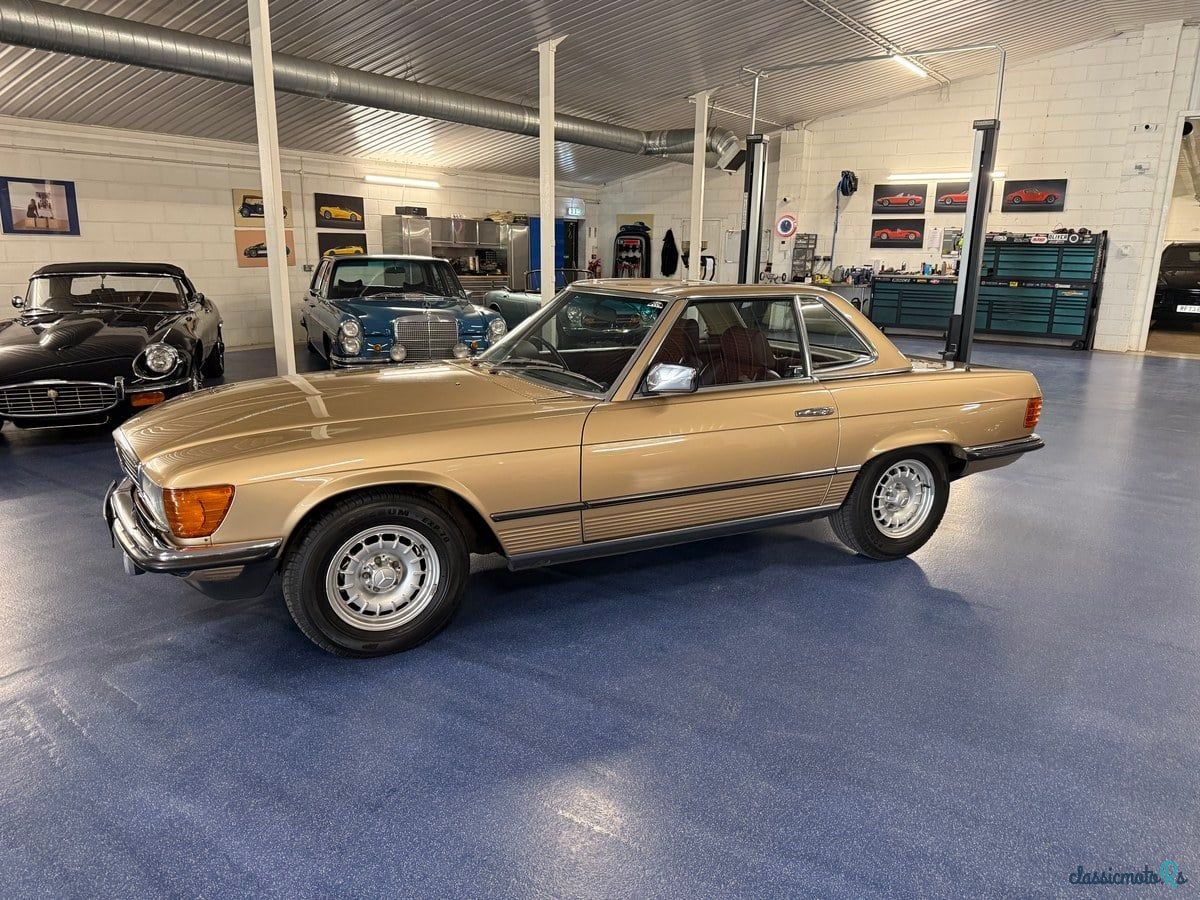 1985' Mercedes-Benz Sl Class photo #2