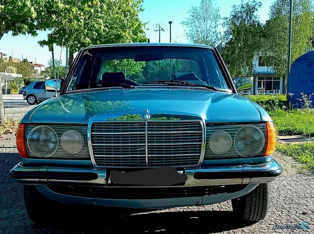 1977' Mercedes-Benz 300 photo #3