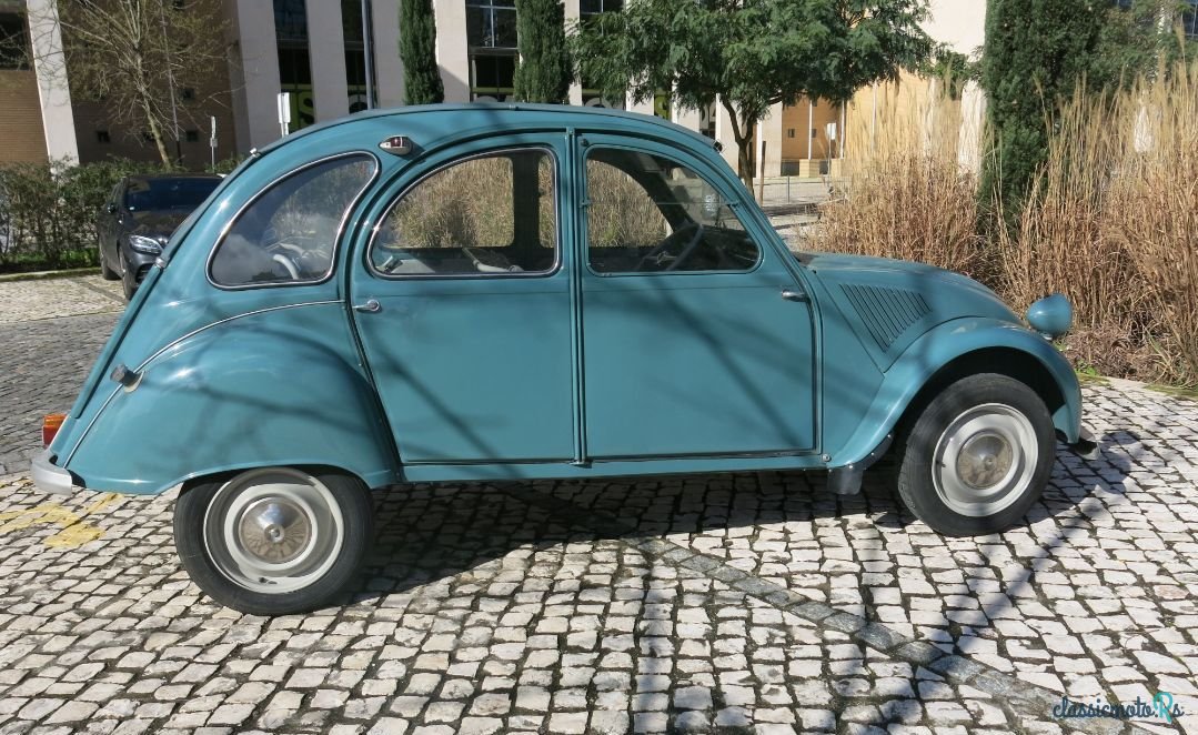 1960' Citroen 2CV photo #4