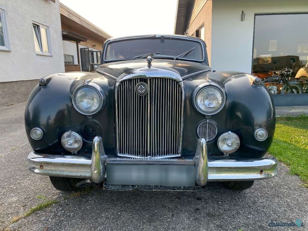 1960' Jaguar Mark IX photo #3