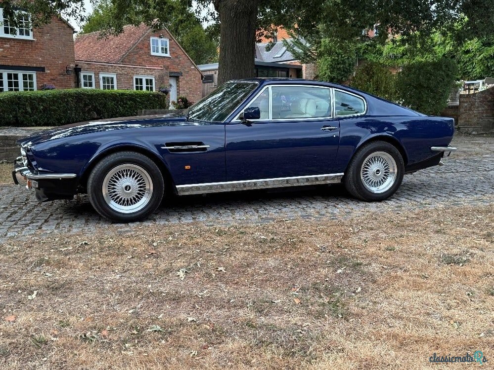 1988' Aston Martin V8 photo #6