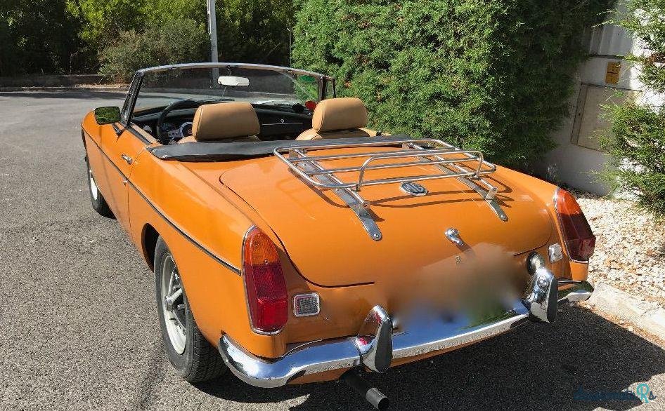 1974' MG MGB Roadster photo #3