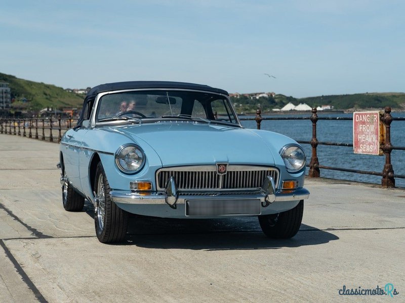 1970' MG MGB photo #1