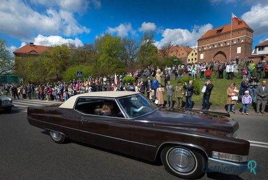 1969' Cadillac DeVille photo #2