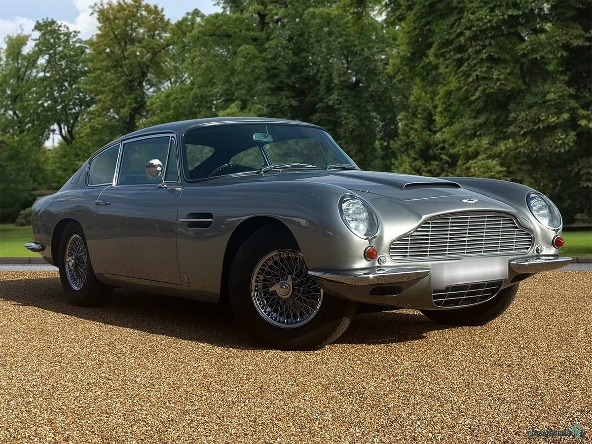 1967' Aston Martin DB6 photo #3