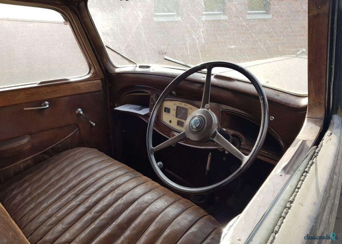 1938' Vauxhall 25Hp Saloon photo #3