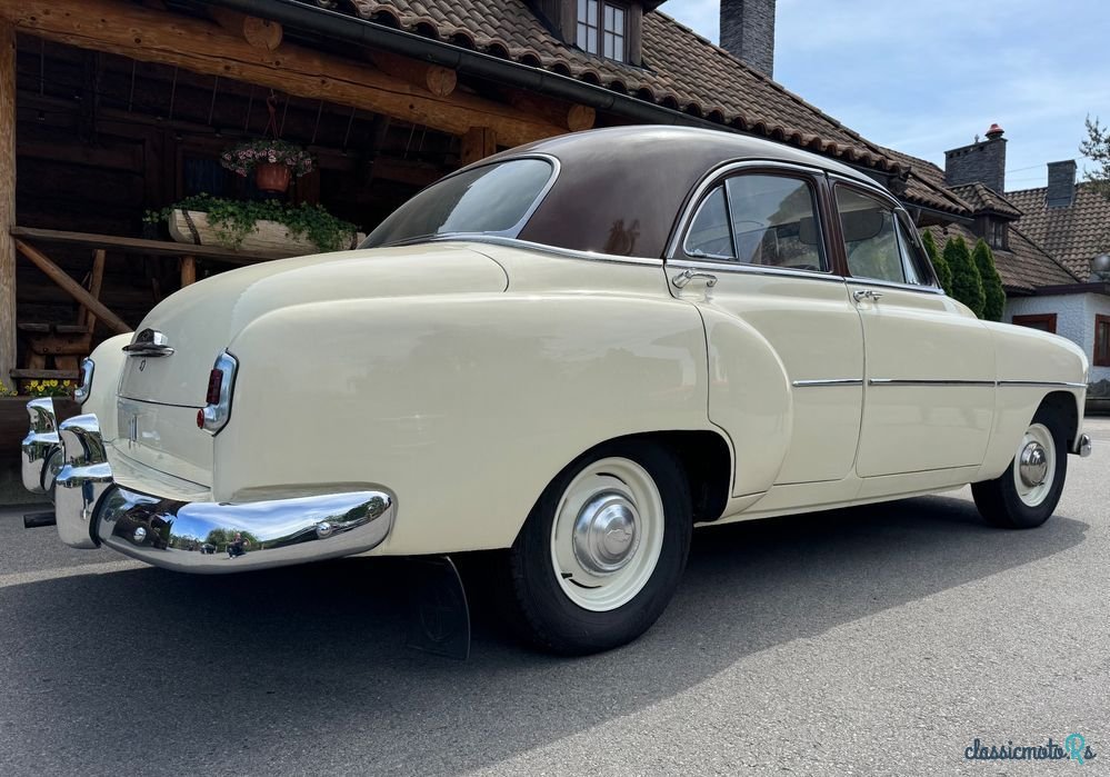 1952' Chevrolet Deluxe photo #4