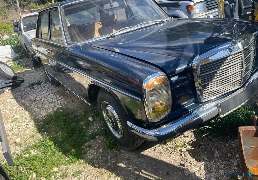 1975' Mercedes-Benz W123 photo #1