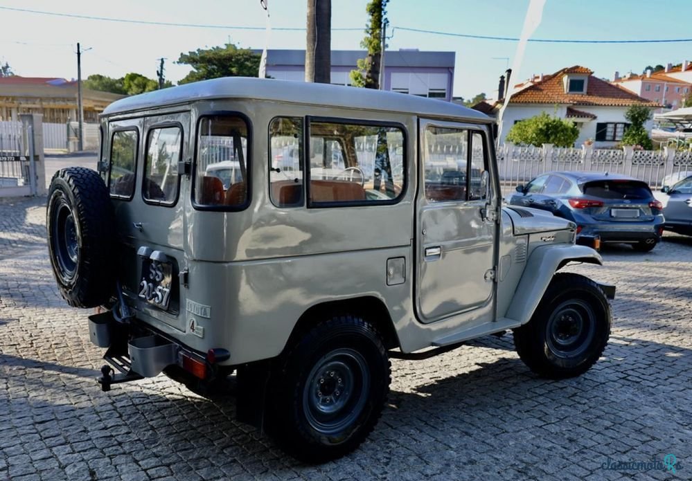 1980' Toyota Land Cruiser photo #2