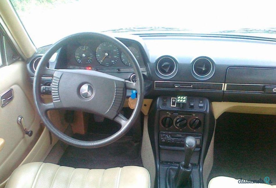 1976' Mercedes-Benz 220 D photo #2