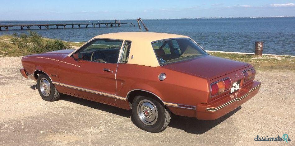 1975' Ford Mustang 2 Hardtop photo #3