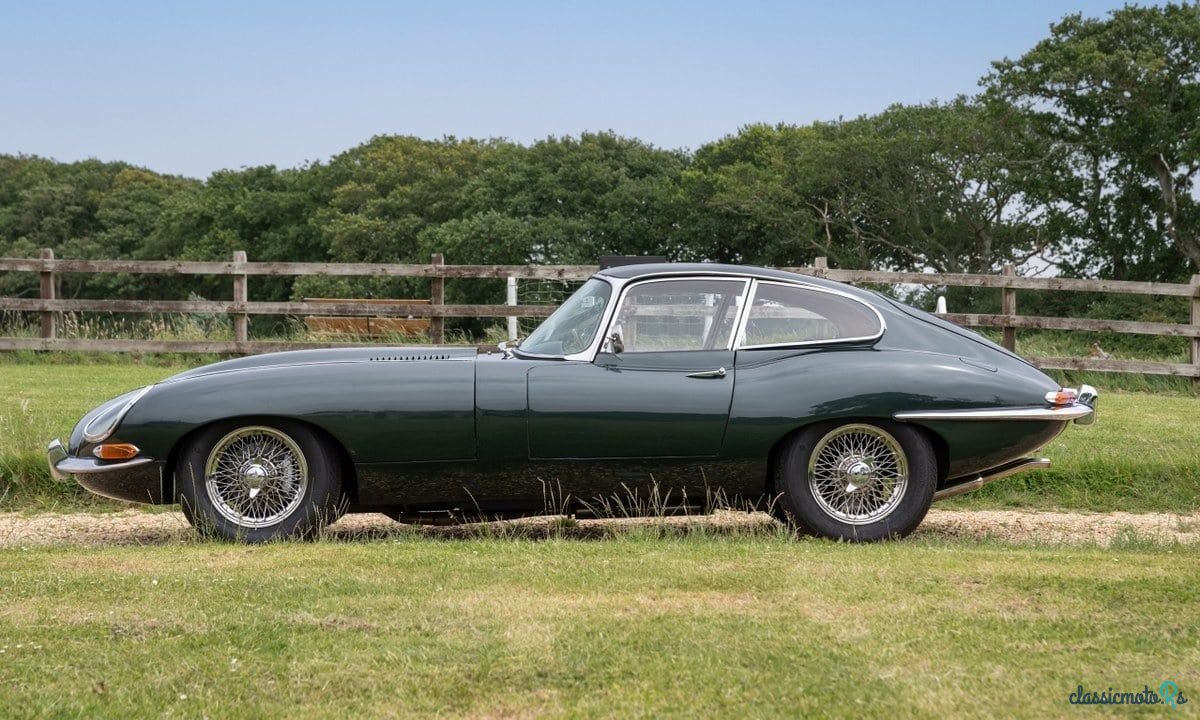 1964' Jaguar E-Type photo #2