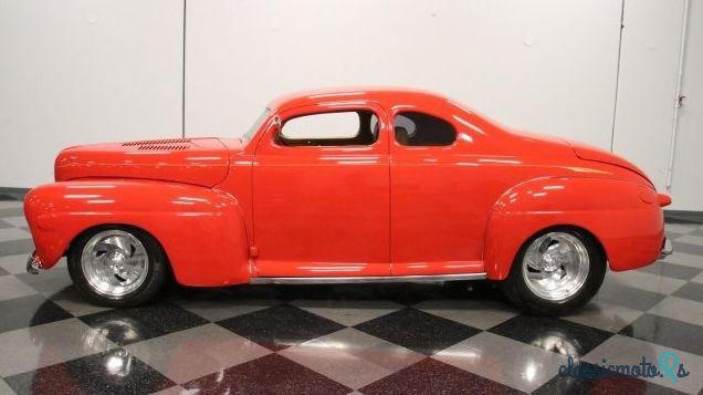1948' Ford Deluxe photo #2