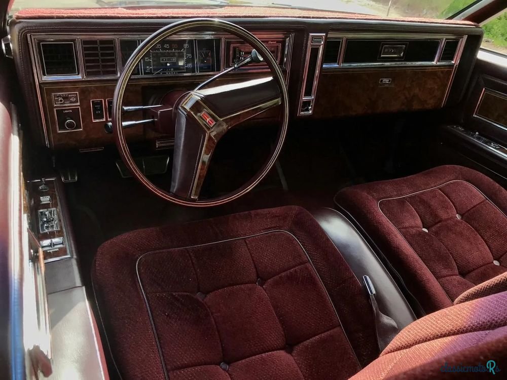 1980' Oldsmobile Toronado photo #5