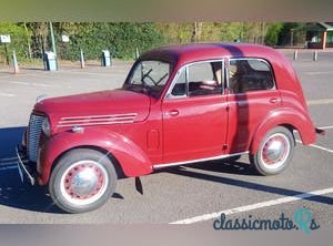 1949' Renault Eight photo #4