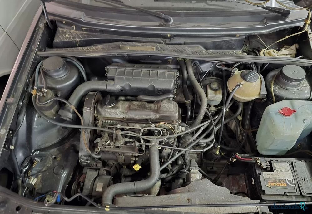 1990' Volkswagen Golf 1.6 Cl D photo #4