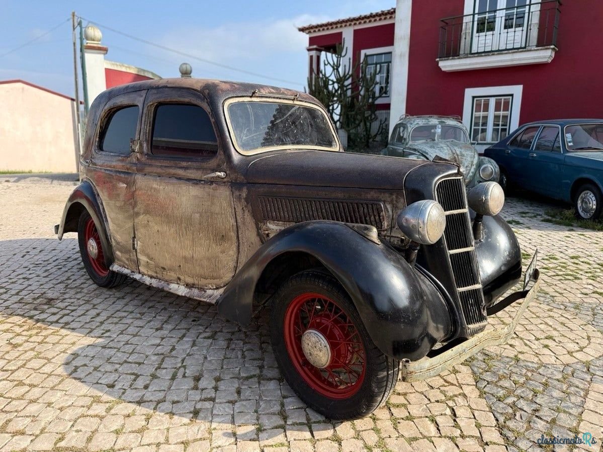1932' Ford C Series photo #1