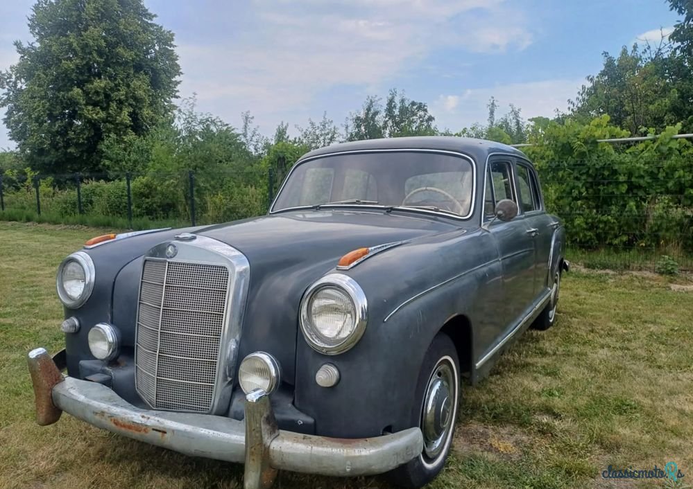 1958' Mercedes-Benz W180 220s photo #1