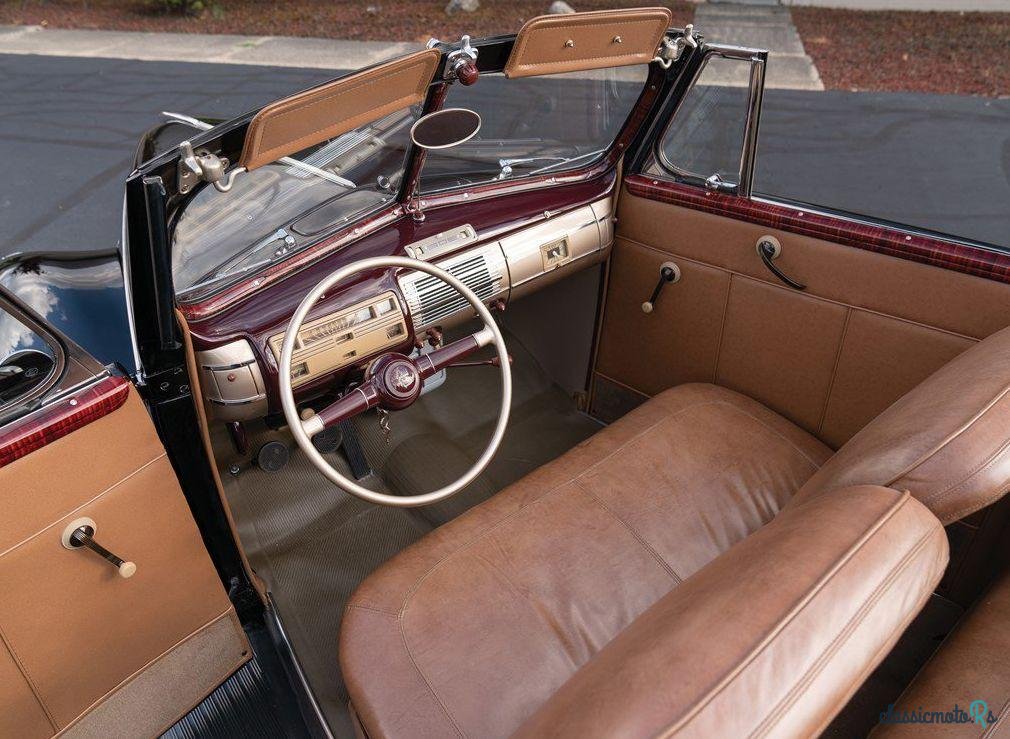 1940' Ford Deluxe photo #2