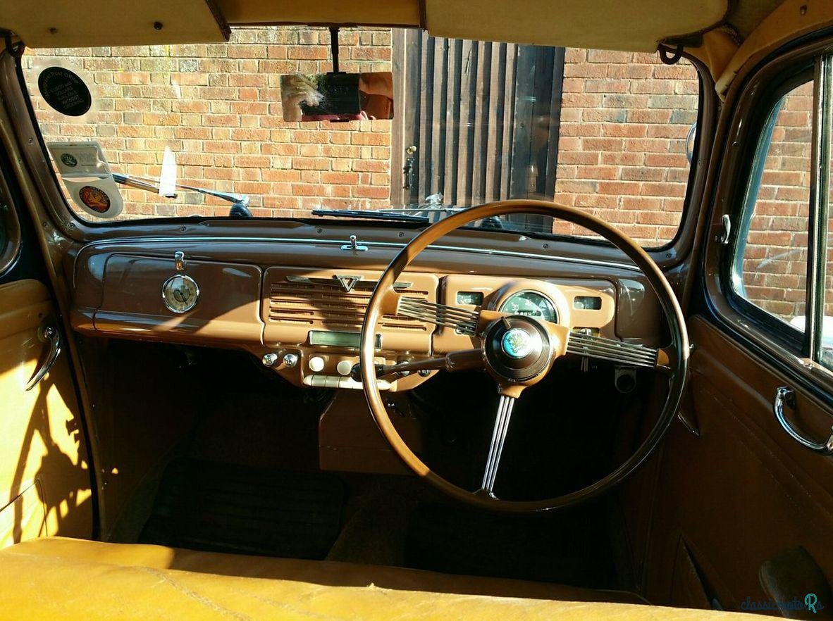 1948' Vauxhall Velox photo #2
