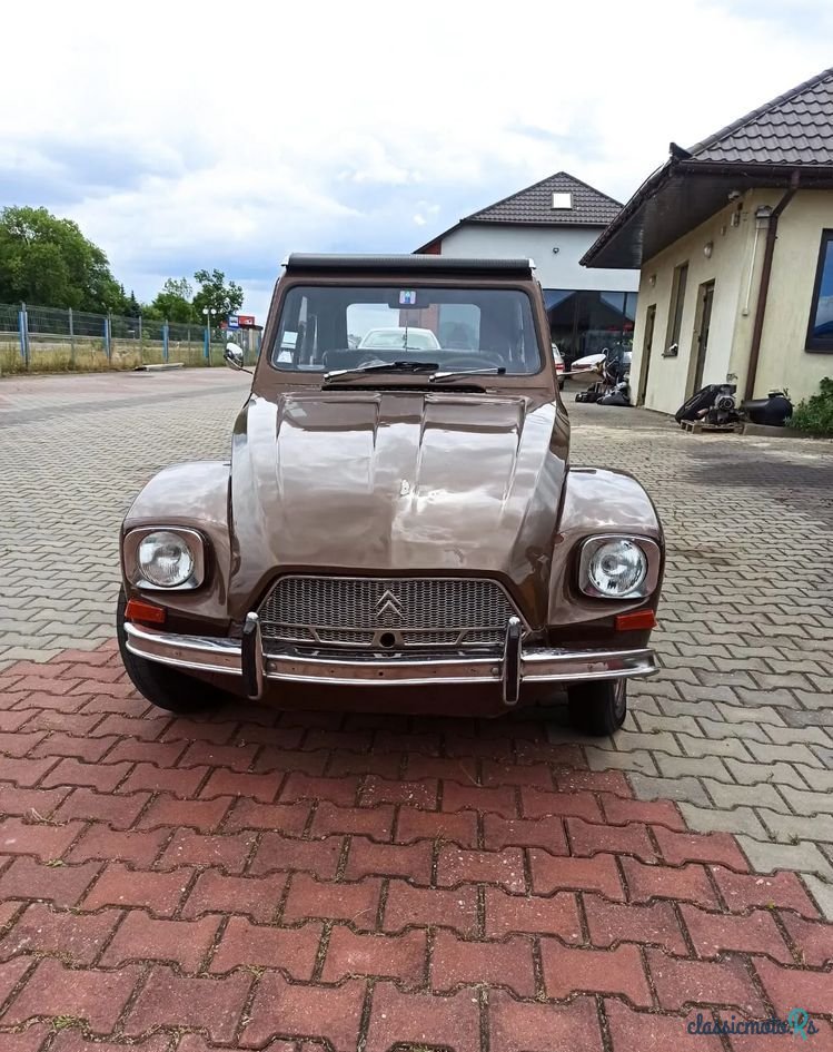 1976' Citroen Dyane 6 photo #5
