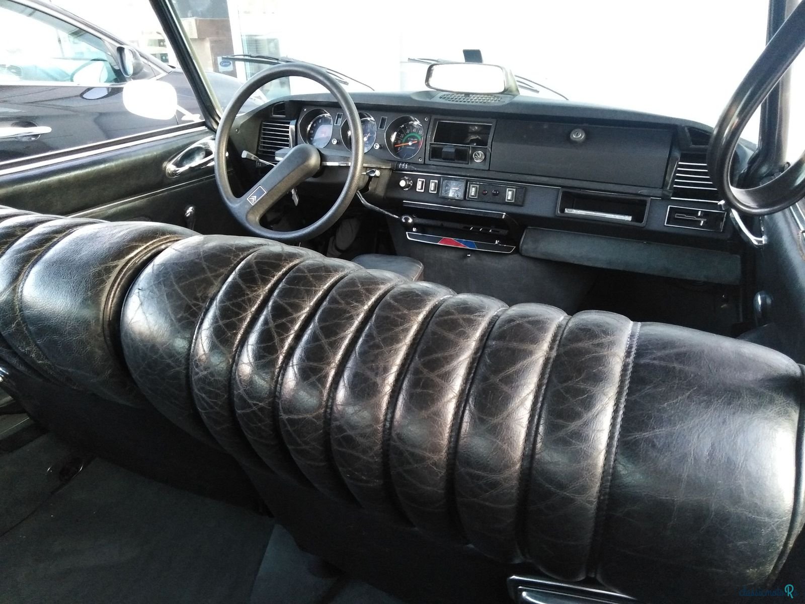 1970' Citroen DS photo #1