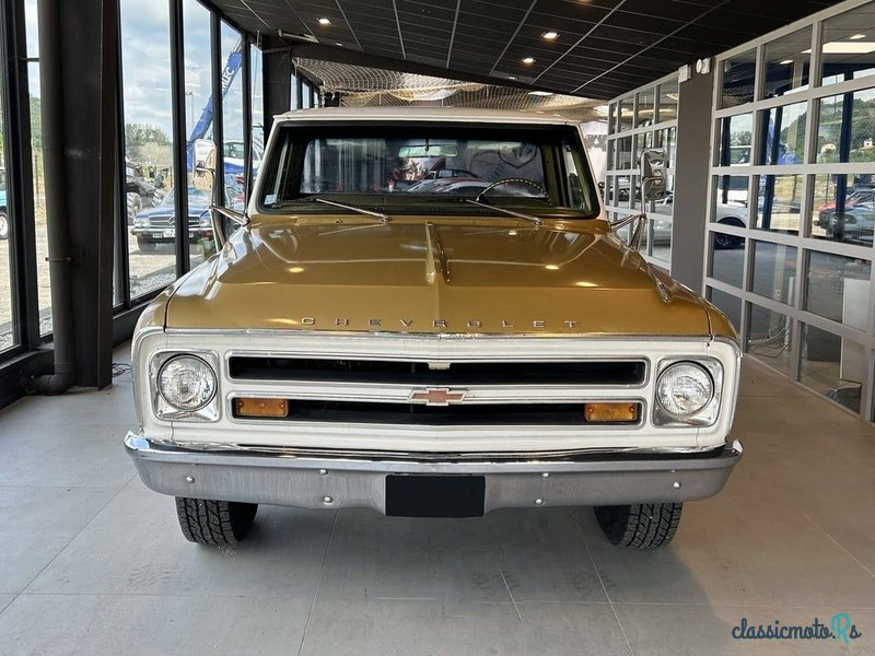 1968' Chevrolet C20 for sale. France