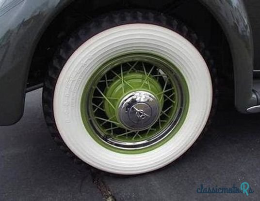 1935' Ford Model 48 photo #3