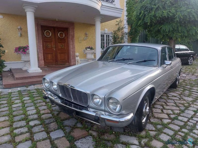 1976' Jaguar XJ photo #3