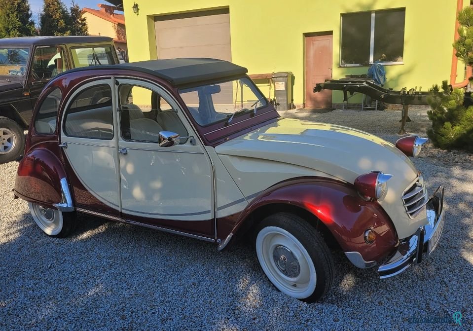 1979' Citroen 2 Cv photo #1