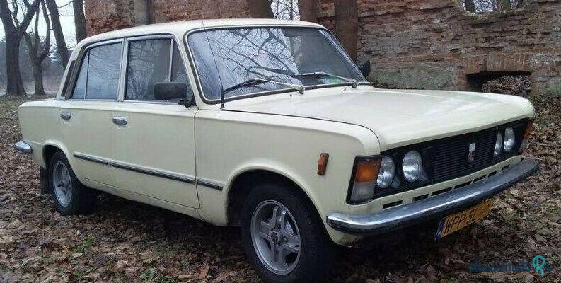 1975' Fiat 125 125P photo #2