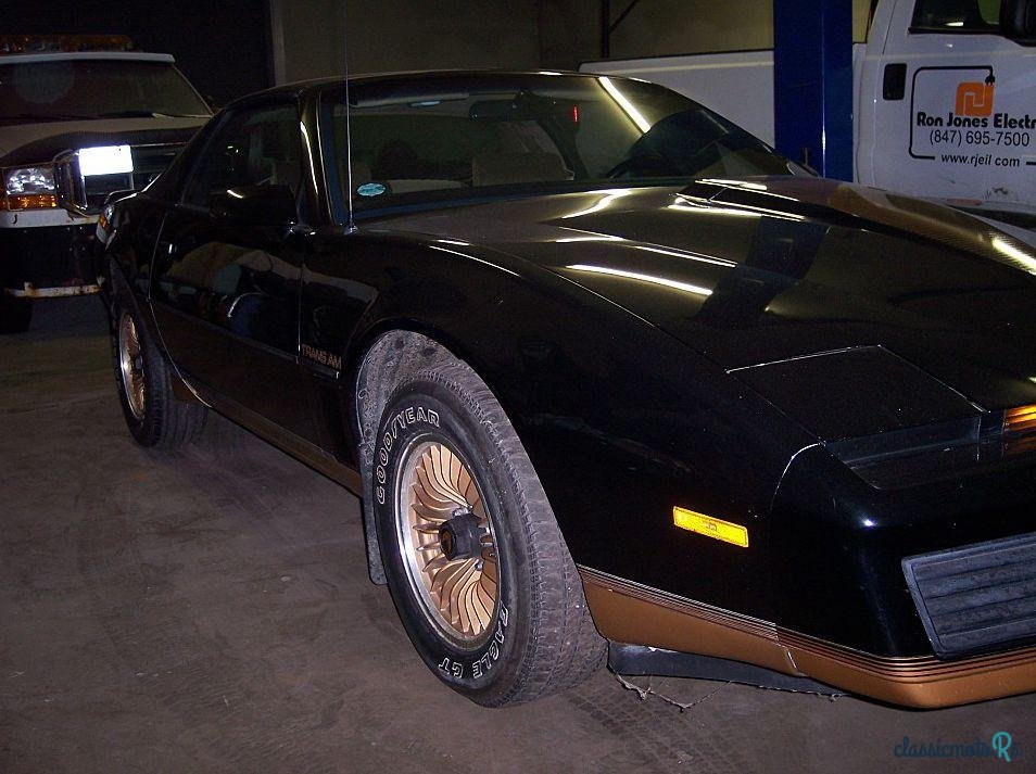 1983' Pontiac Firebird photo #2