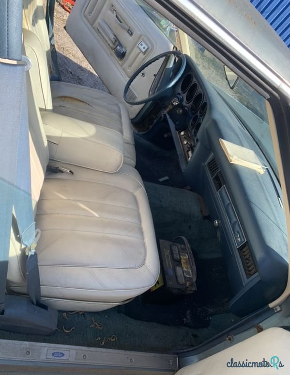 1975' Mercury Cougar photo #5