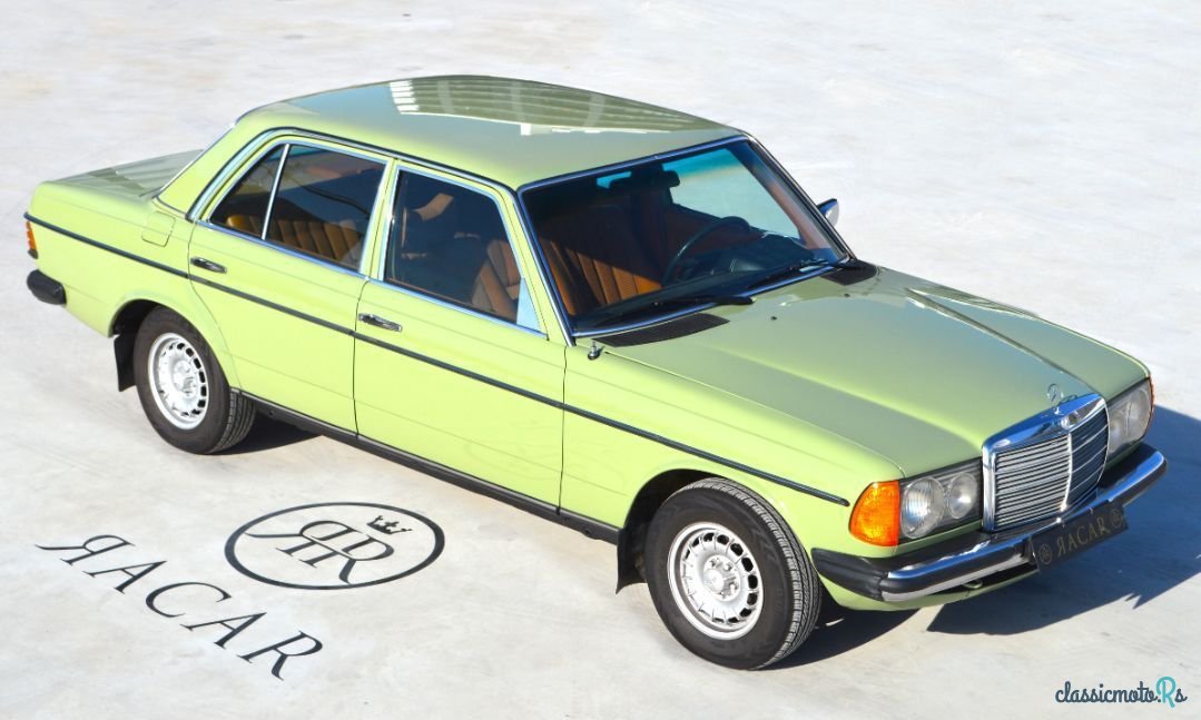 1977' Mercedes-Benz 220 photo #3