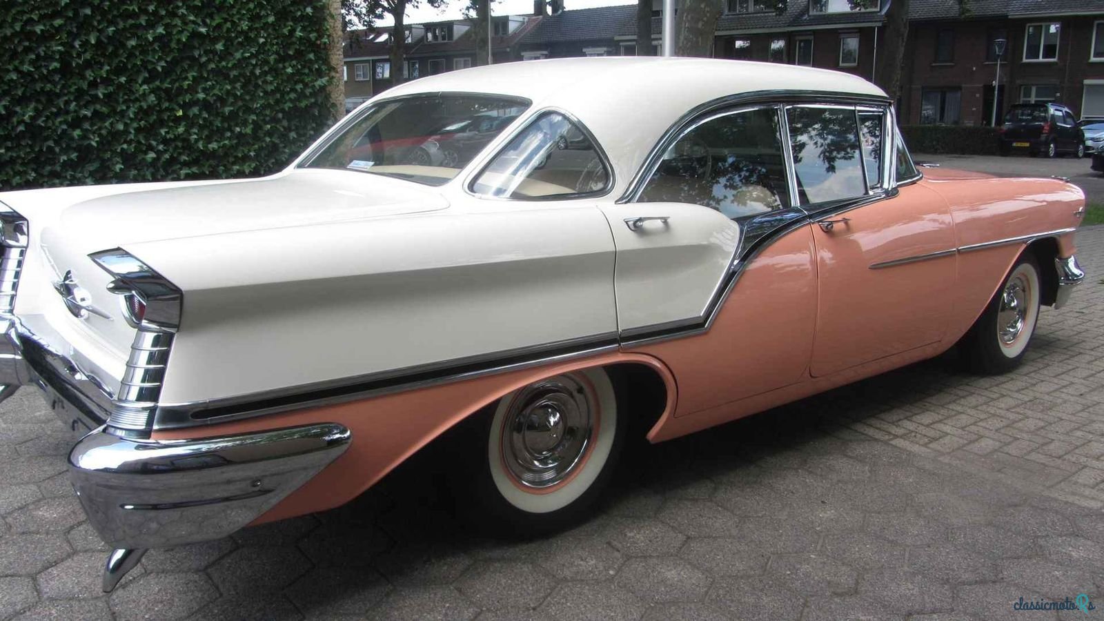 1957' Oldsmobile Super 88 photo #2