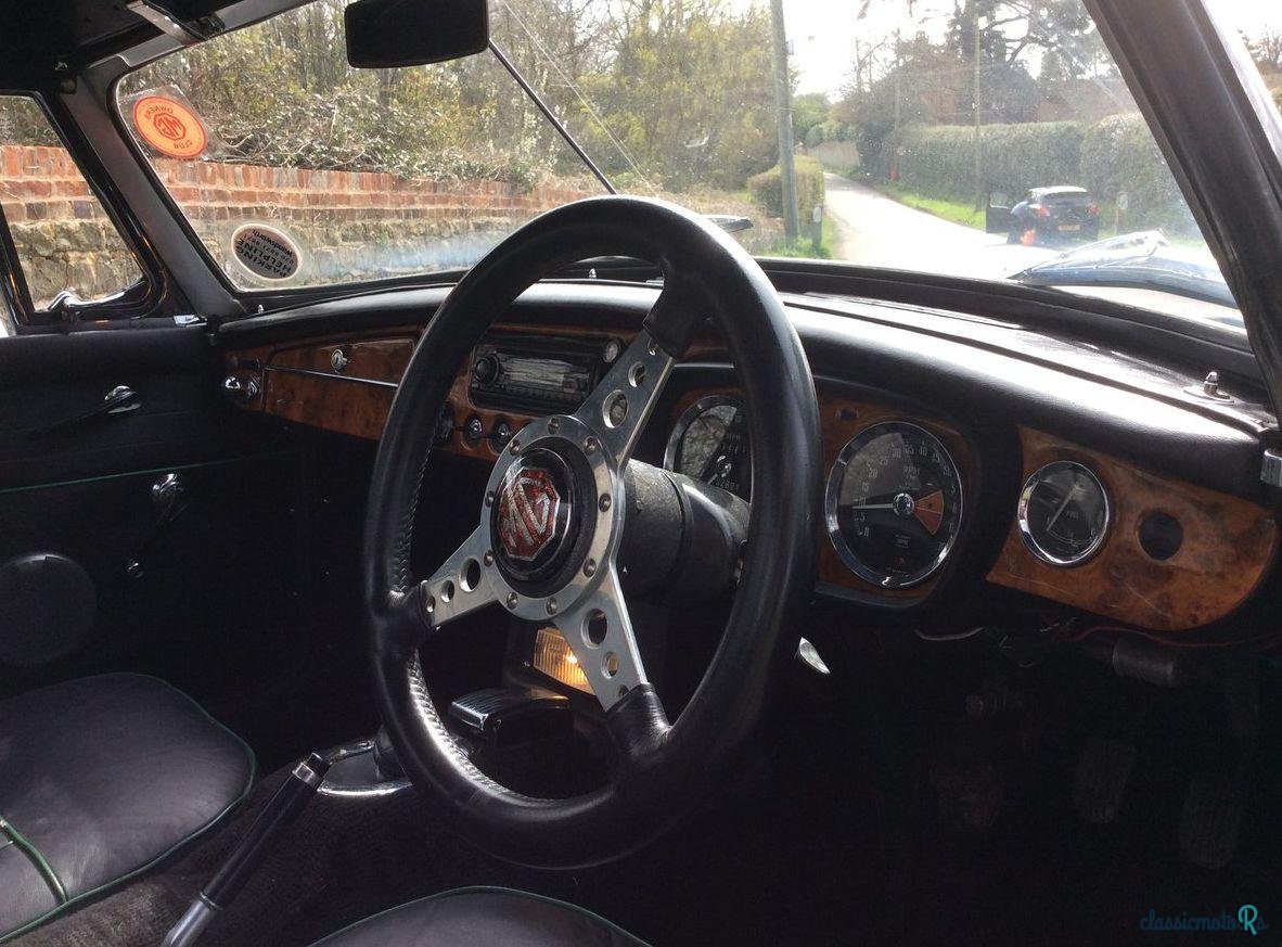 1967' MG MGB Roadster photo #2