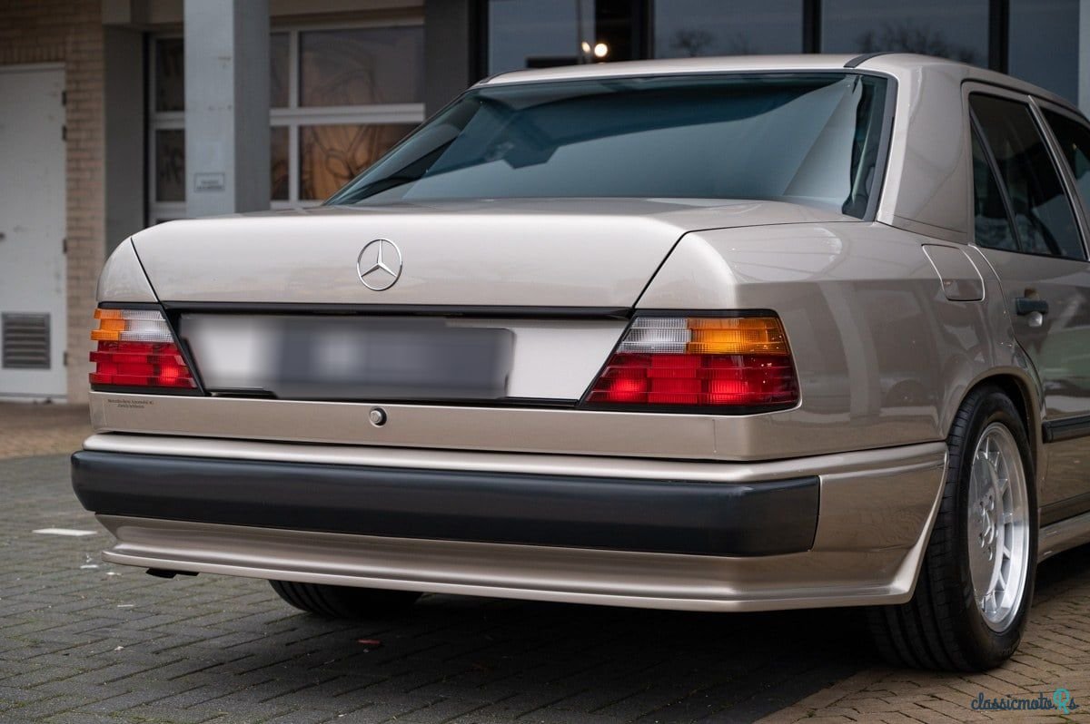 1986' Mercedes-Benz E Class photo #3