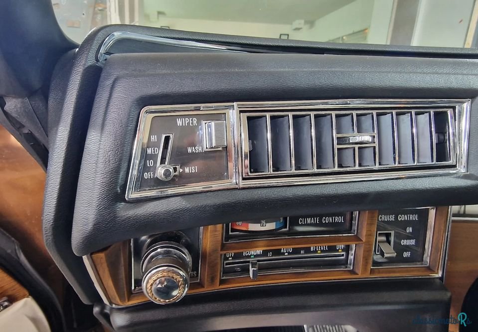 1974' Cadillac Deville photo #2