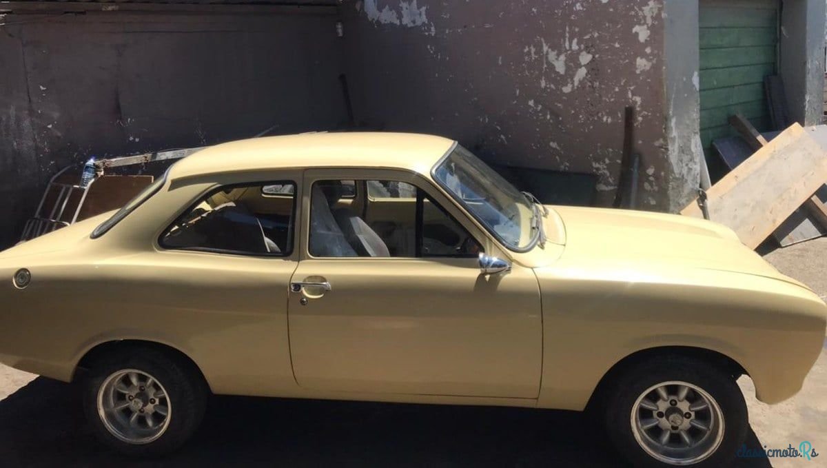 1970' Ford Escort photo #3