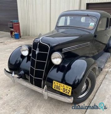 1935' Plymouth photo #2
